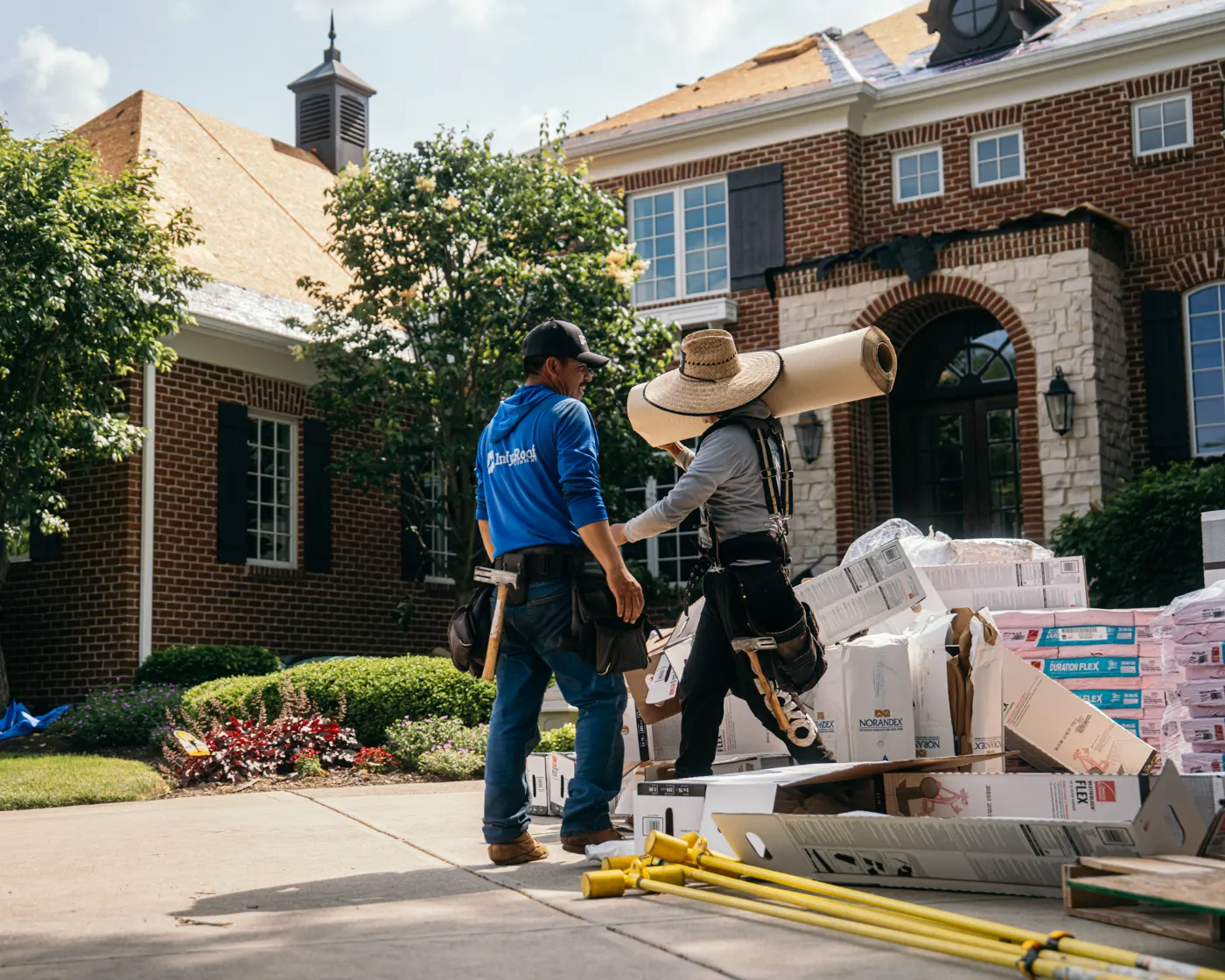 Manufacturer-certified roof installation in Cayuga